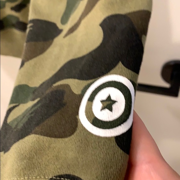 Bape Green camo zip up hoodie - Picture 3 of 8
